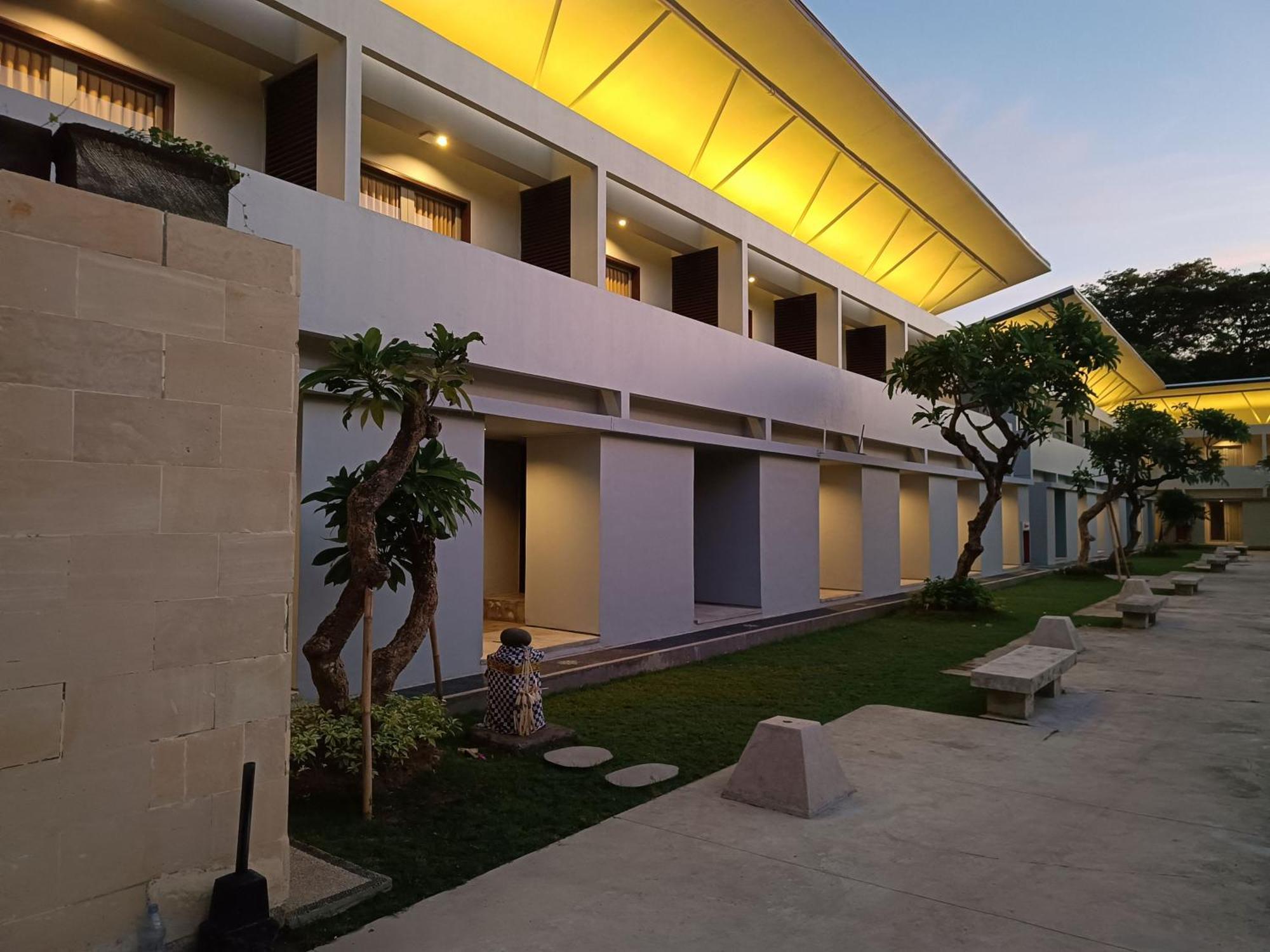 Guna Graha Kuta By Kamara Exterior photo
