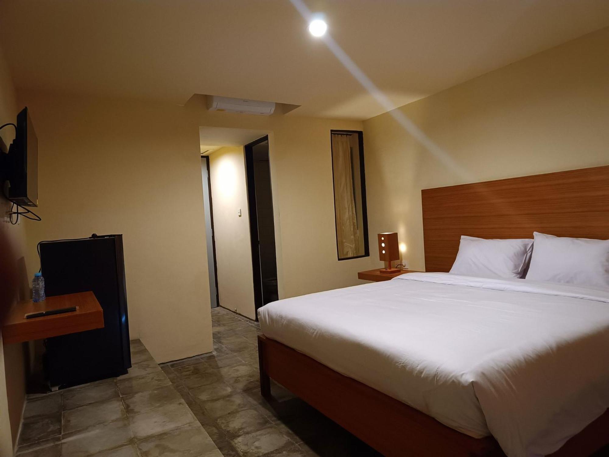 Guna Graha Kuta By Kamara Room photo